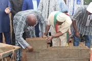 Construction d'infrastructures de stockage à Garango : le ministre Salifou OUEDRAOGO pose la première pierre