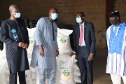 Réduction des effets de la COVID 19 : la CEDEAO solidaire du Burkina Faso avec 954 tonnes de riz