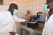 Santé animale : le ministre Moussa KABORE visite le Laboratoire national d’élevage